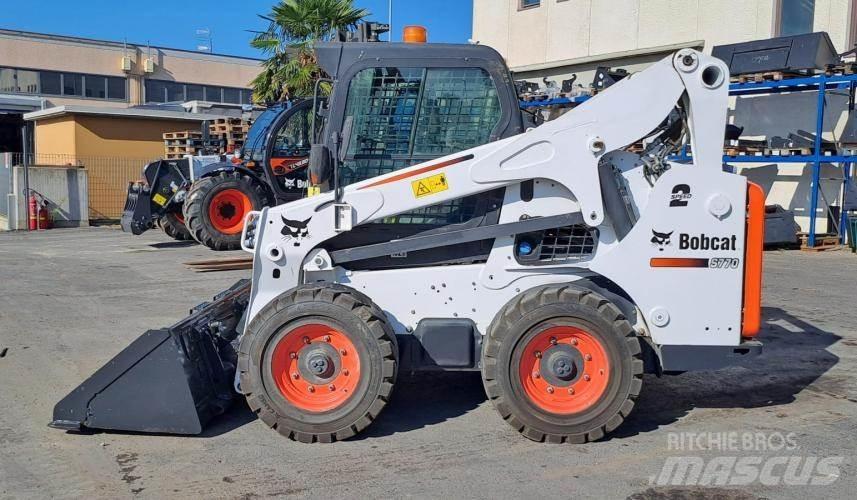 Bobcat S770HF لوادر انزلاقية التوجيه