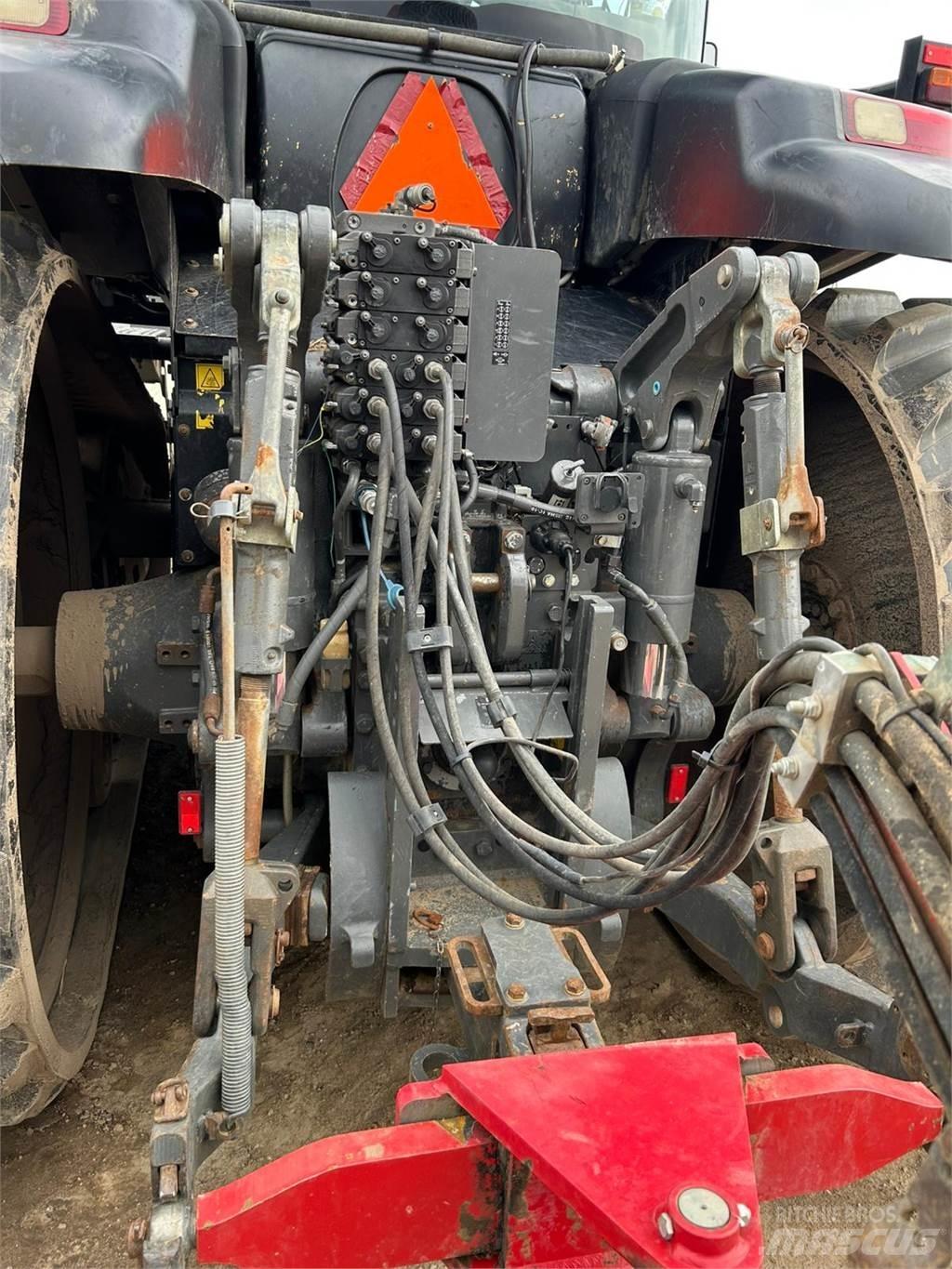 Challenger MTC 775 E الجرارات