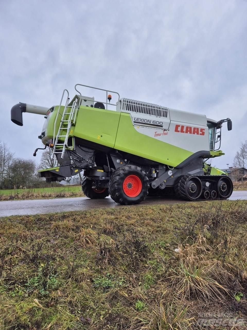 CLAAS LEXION 600 TT حصادات