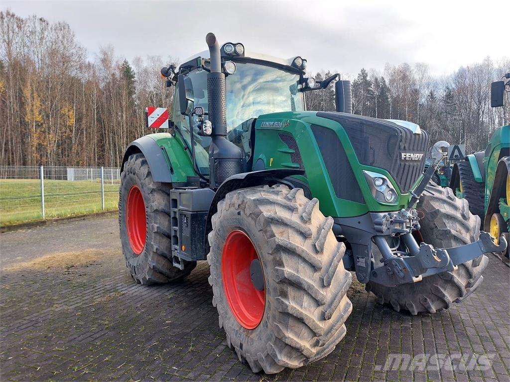 Fendt 824 Vario الجرارات