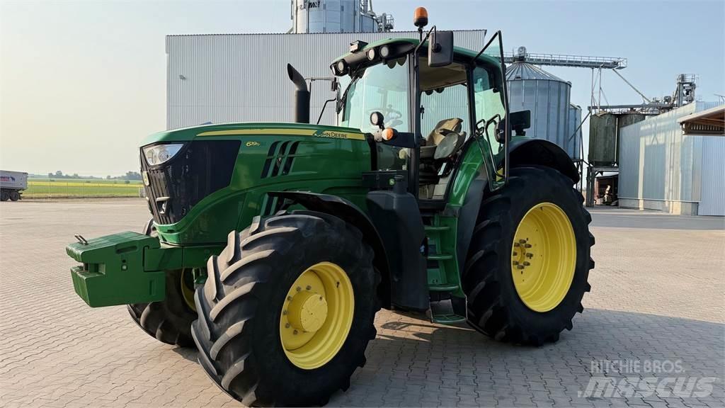 John Deere 6195M الجرارات