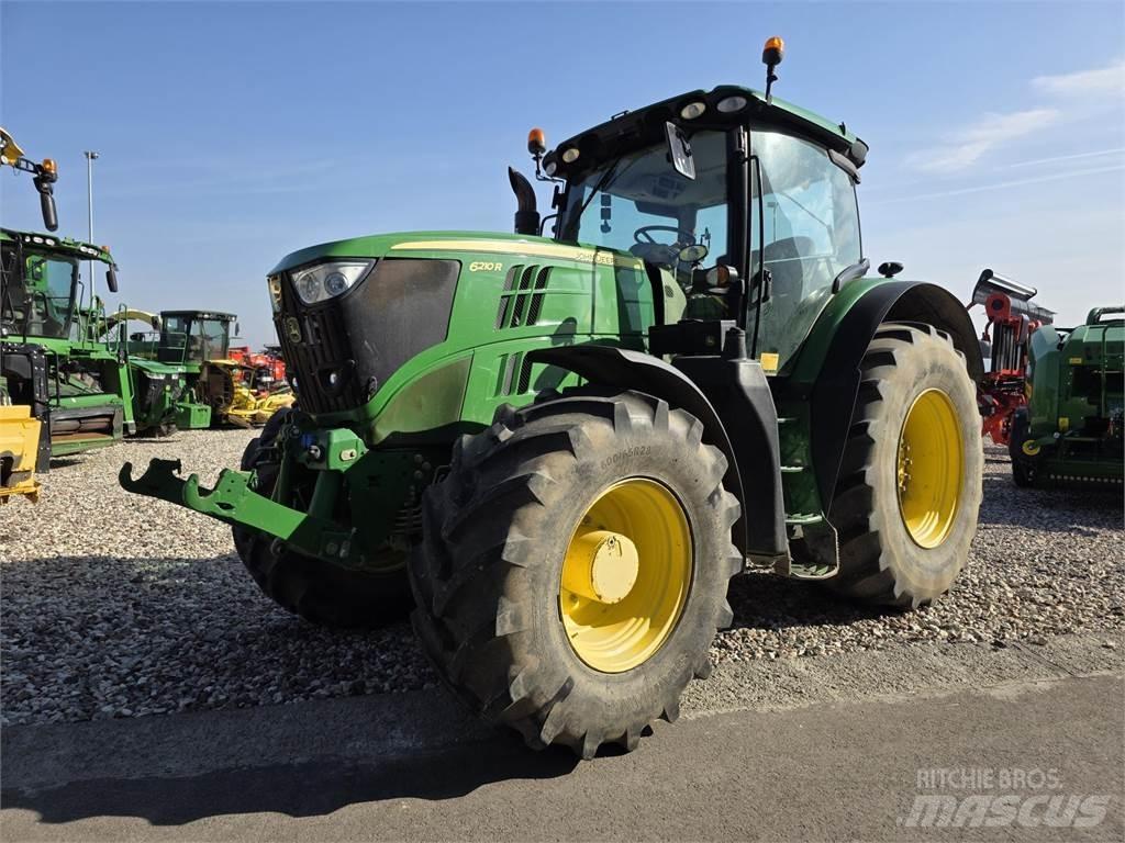 John Deere 6210R الجرارات