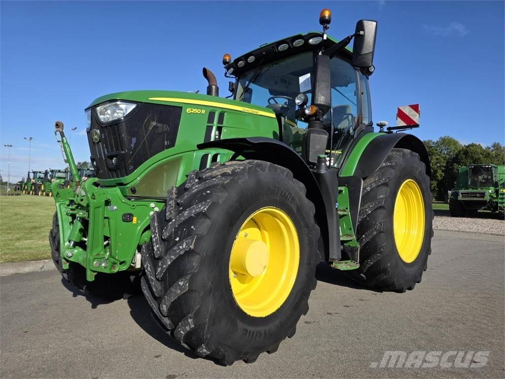 John Deere 6250R الجرارات