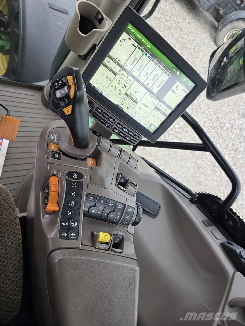 John Deere 6250R الجرارات