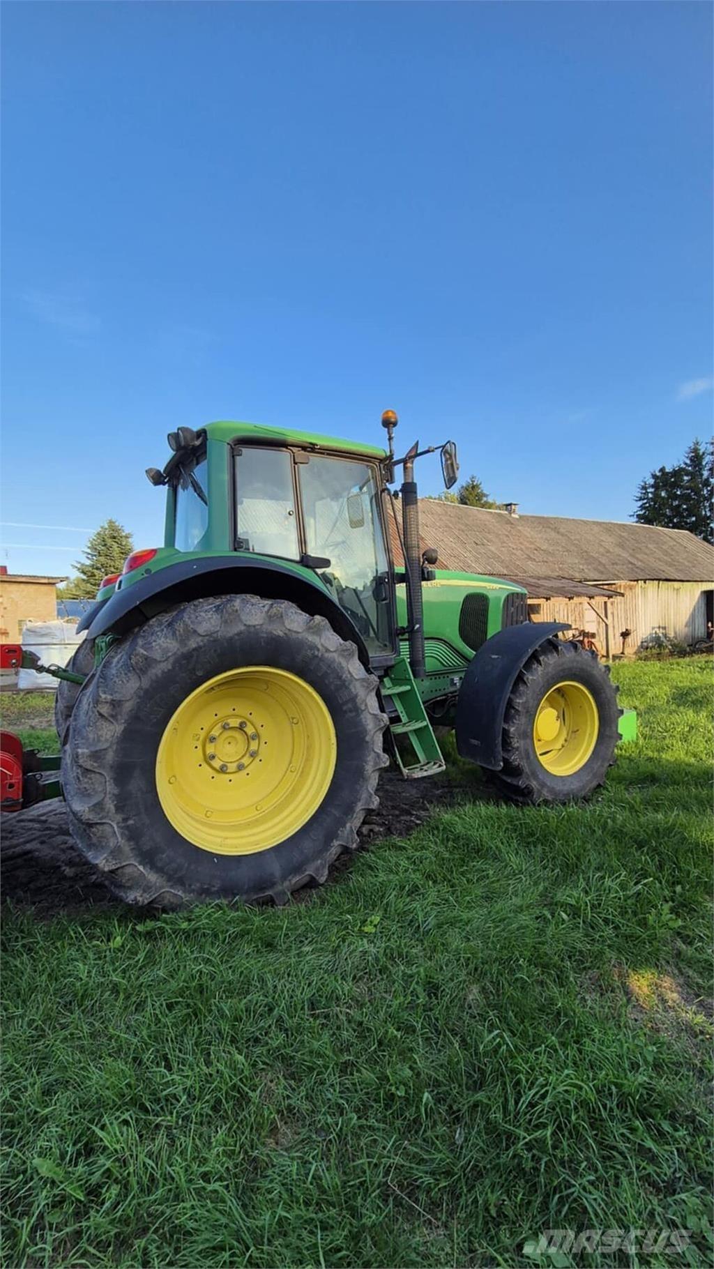 John Deere 6920 الجرارات