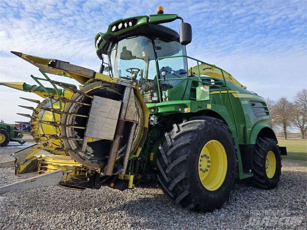 John Deere 8300 علافات ذاتية الدفع