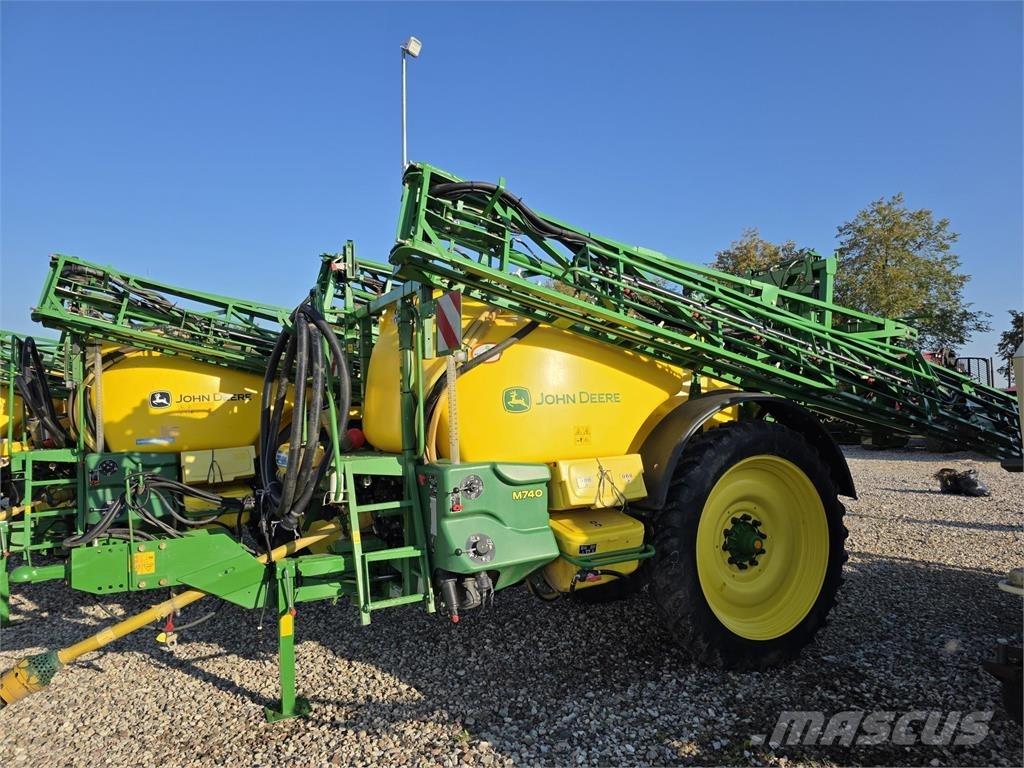 John Deere M740 الرشاشات