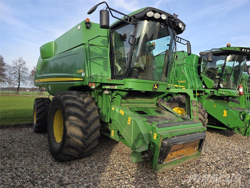John Deere S690 حصادات