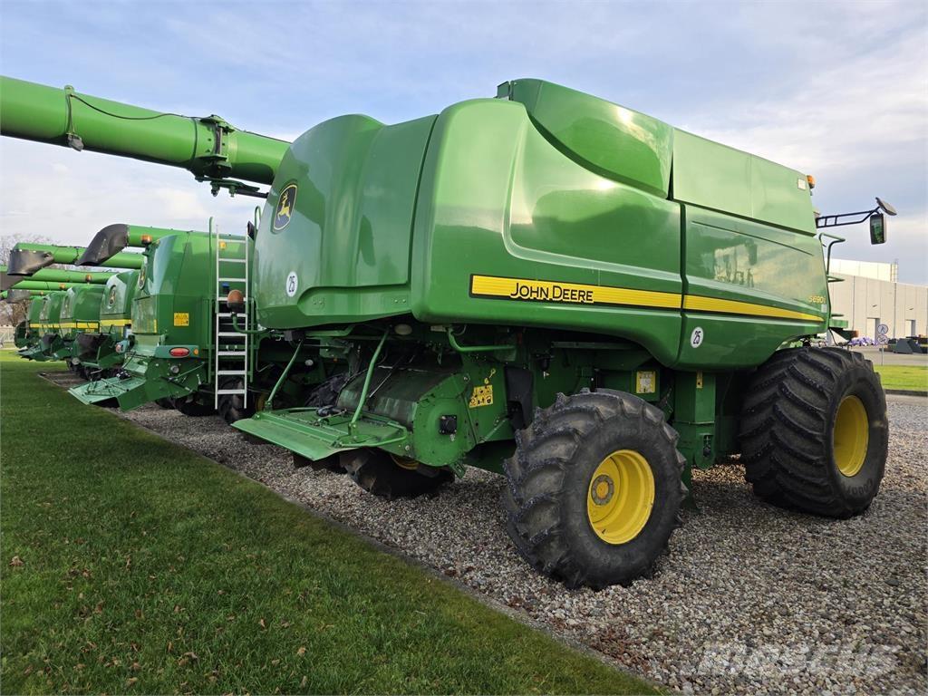 John Deere S690 حصادات
