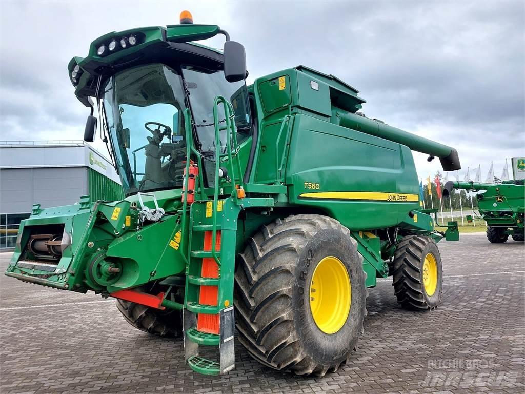 John Deere T560 حصادات