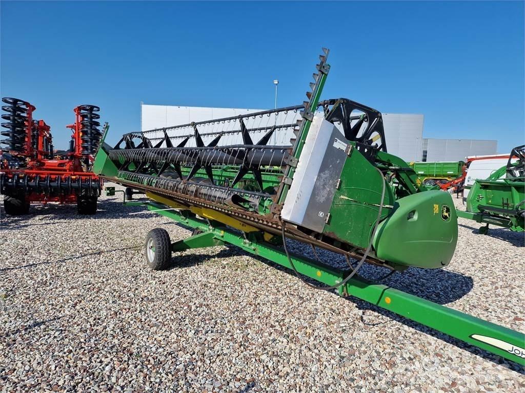 John Deere T670 حصادات
