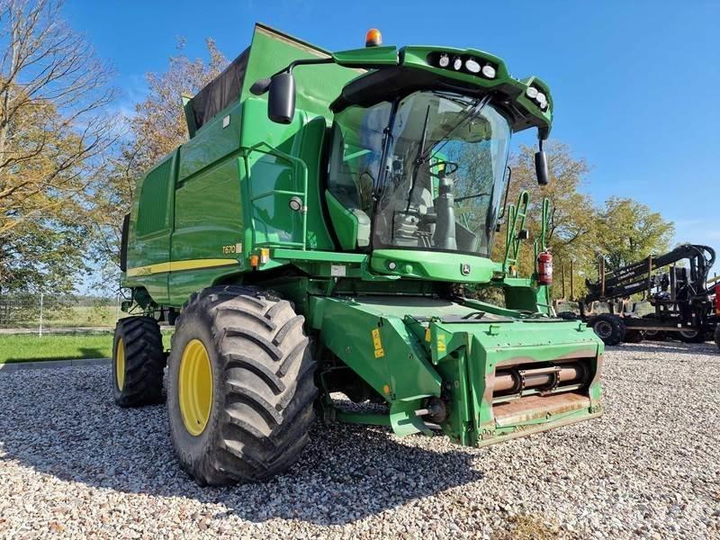 John Deere T670 حصادات