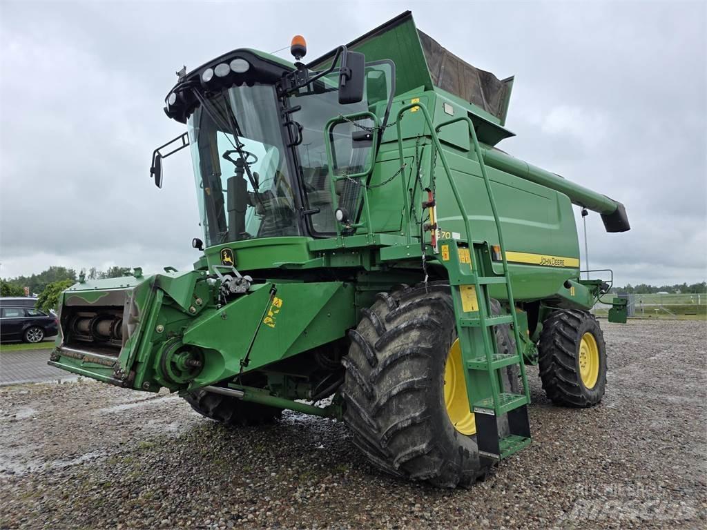 John Deere T670 حصادات