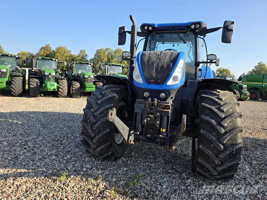 New Holland T7.215S الجرارات