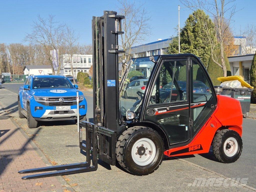 Manitou MSI 35 شاحنات الطرق الوعرة