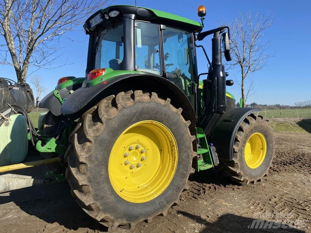 John Deere 6120M الجرارات