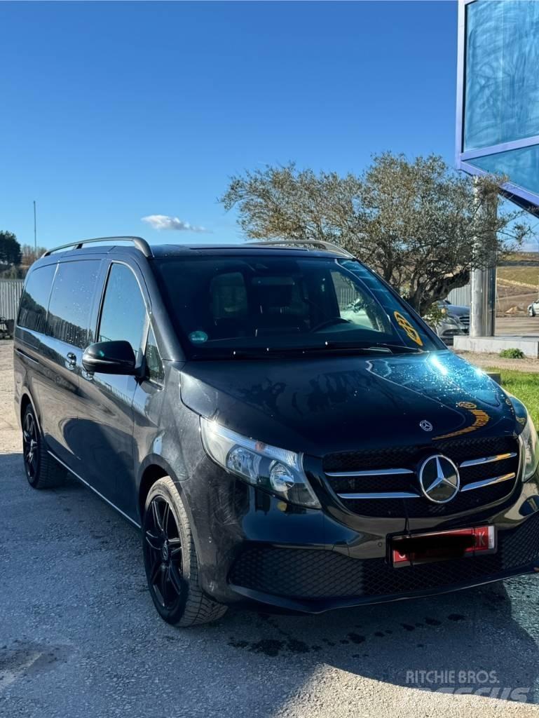 Mercedes-Benz V 250 شاحنة مقفلة