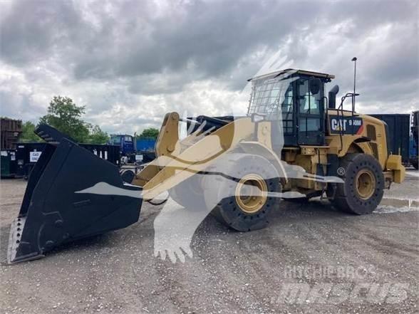 CAT 950M لوادر بعجل