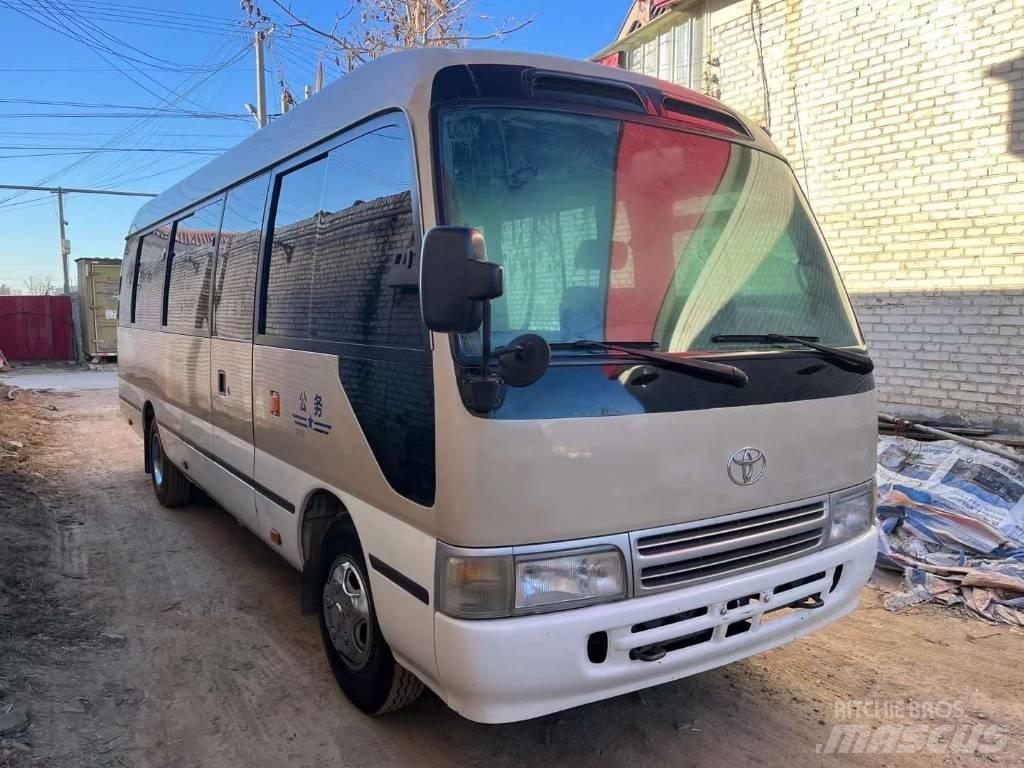 Toyota Coaster Bus حافلة صغيرة