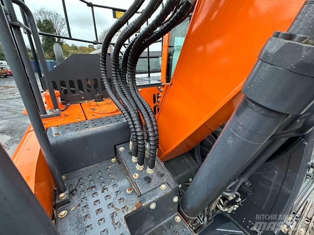 Doosan DX 140 LCR حفارات زحافة