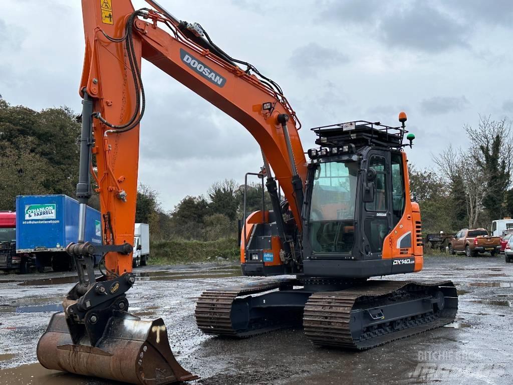 Doosan DX 140 LCR حفارات زحافة