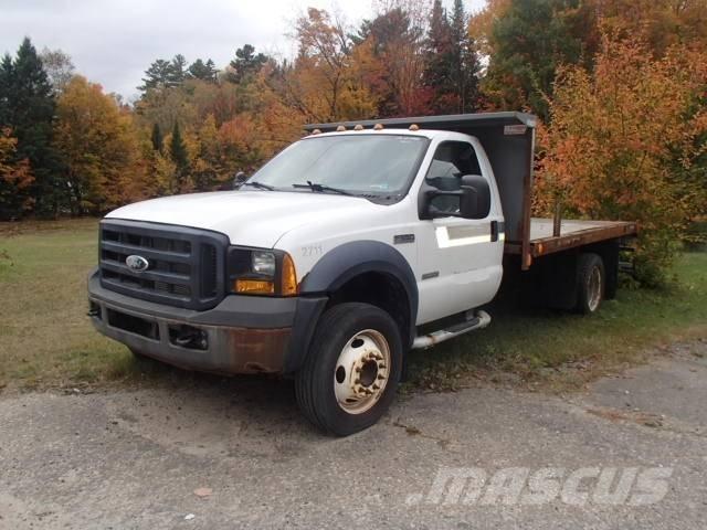 Ford F 550 شاحنات مسطحة/مفصلية الجوانب