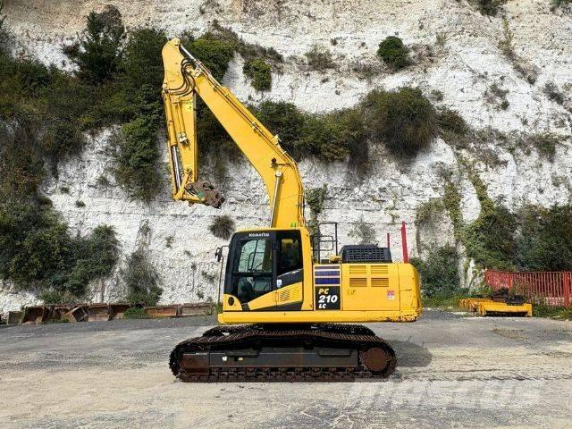Komatsu PC 210 LC-11 حفارات زحافة