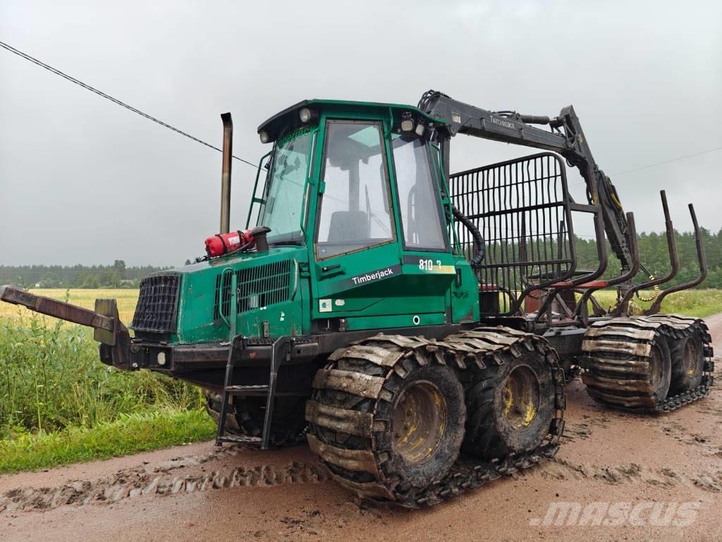 Timberjack 810 B شاحنات