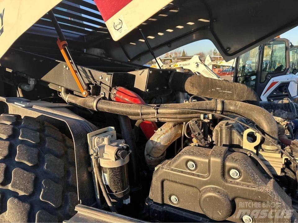 Dynapac CA 2500 D مداحل أحادية الأسطوانة