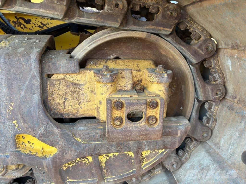 Komatsu D 61 PX-23 بلدوزرات مجنزرة