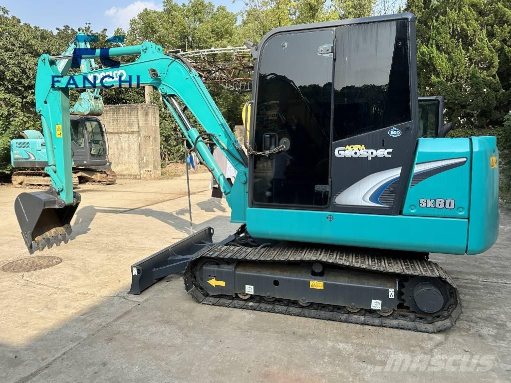 Kobelco SK 60 حفارات زحافة