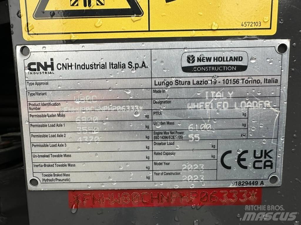 New Holland W 80 C لوادر متعددة الأغراض