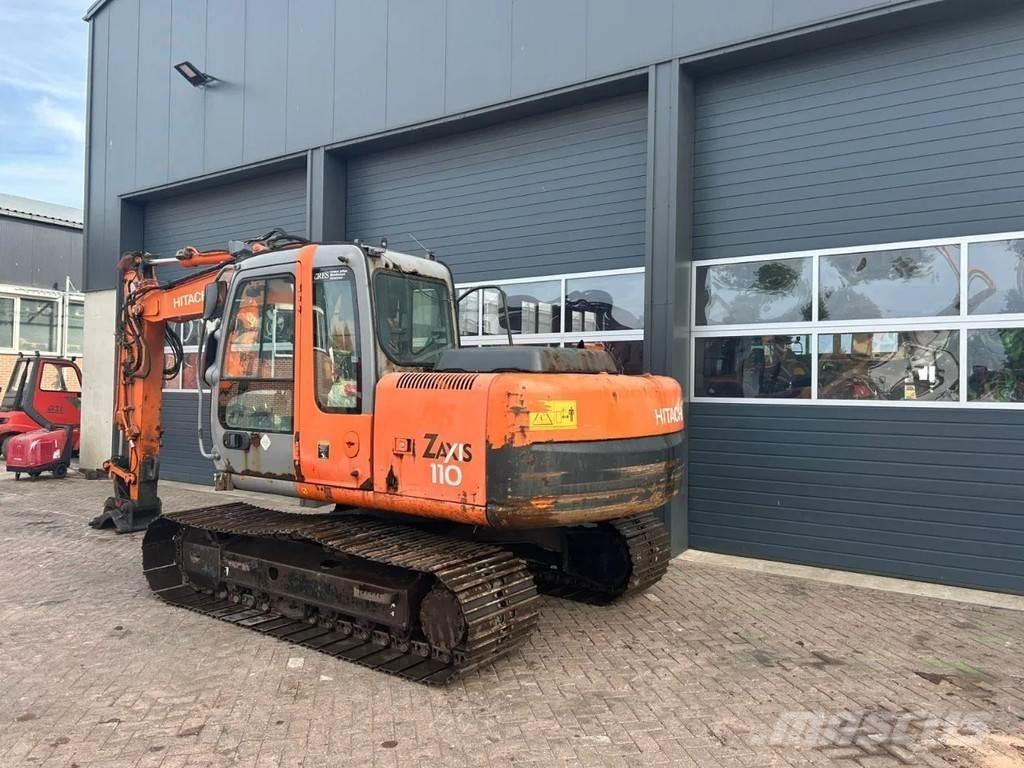 Hitachi ZX110 حفارات وسط 7 طن - 12 طن