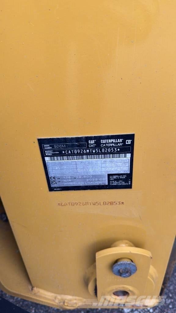 CAT 926M لوادر بعجل