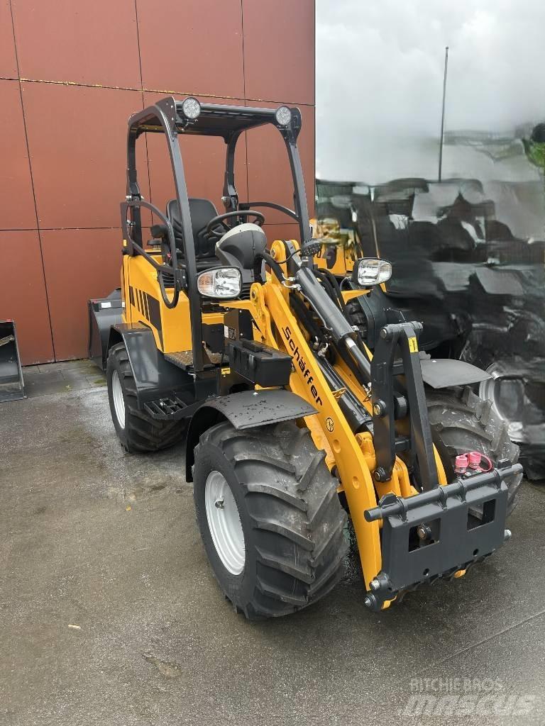 Schäffer 2445S لوادر انزلاقية التوجيه