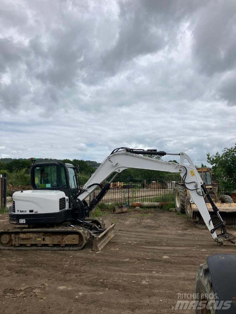 Bobcat E 85 حفارات وسط 7 طن - 12 طن
