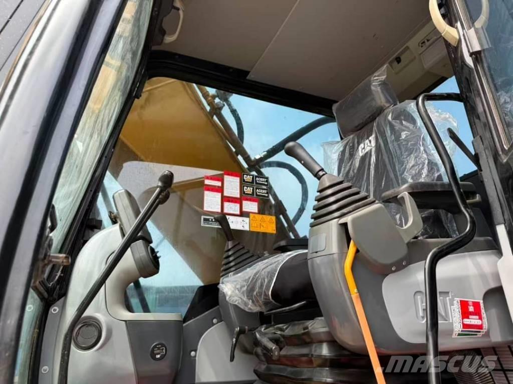 CAT 330 حفارات زحافة