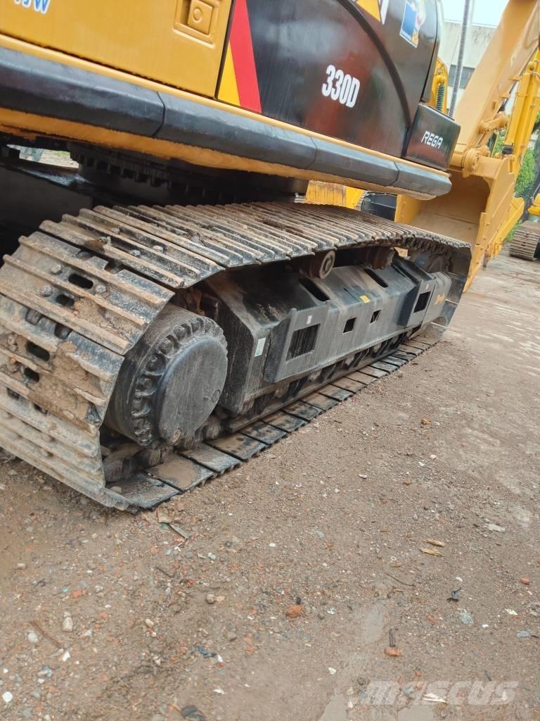 CAT 330 D حفارات زحافة
