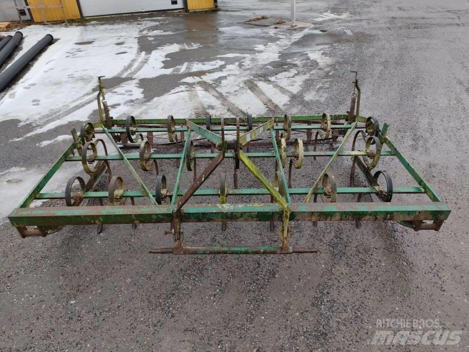 Kronos 2,2 Äes كاسحات