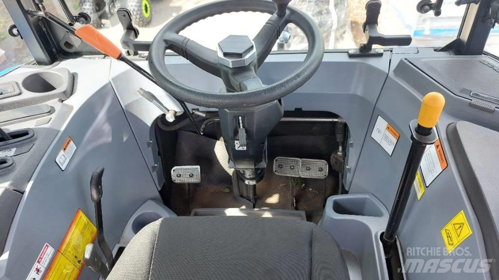 Solis 75/90 جرارات التحريج