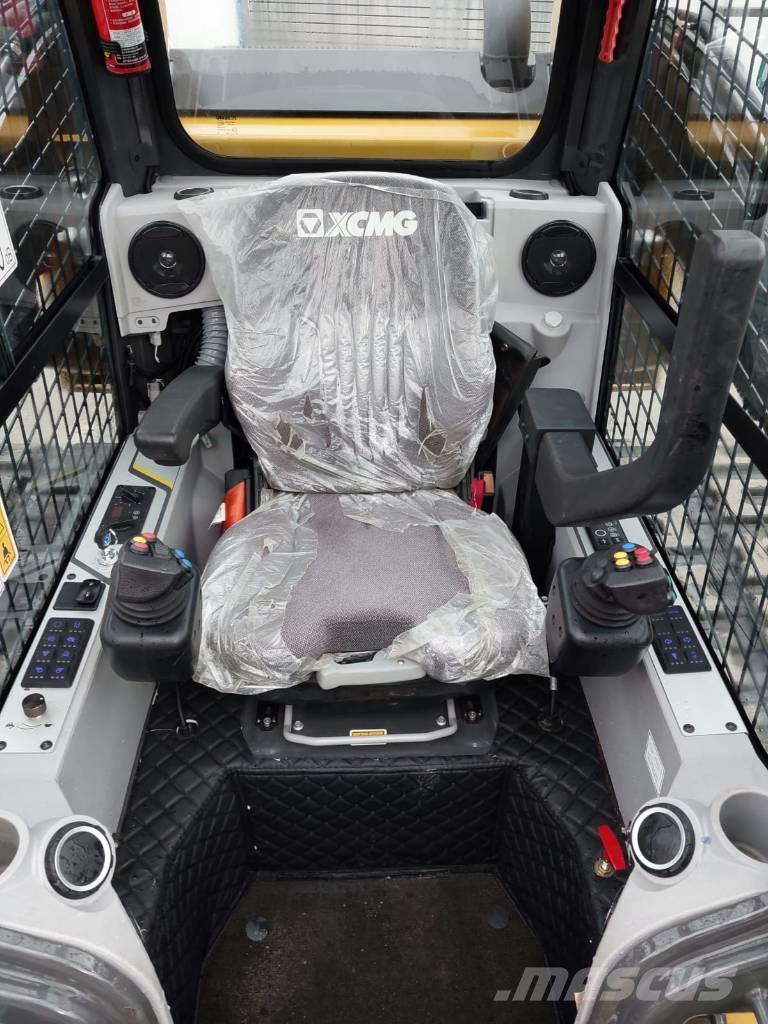 XCMG XC7-TV12 لوادر زحافة