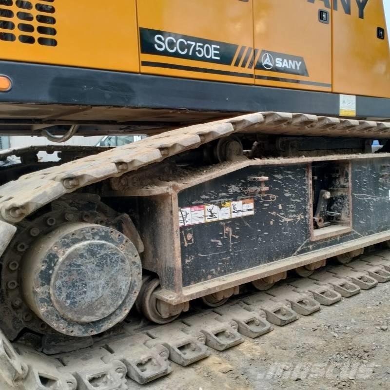 Sany SCC 750 E رافعات مجنزرة