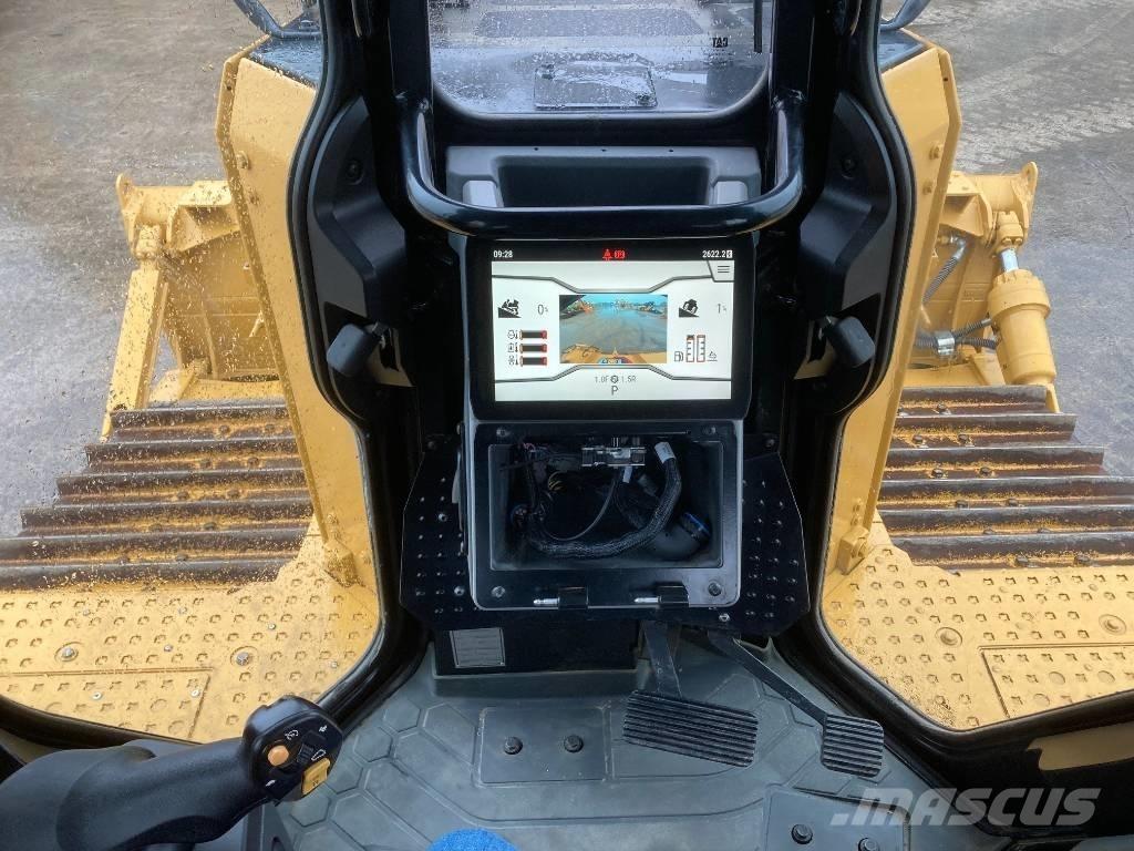 CAT D 6 LGP بلدوزرات مجنزرة