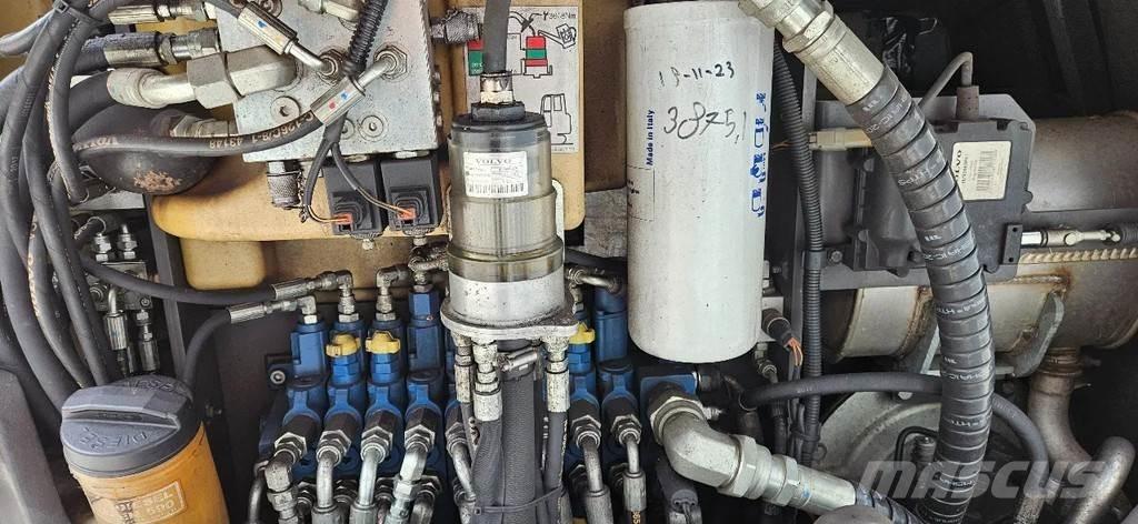 Volvo ECR35 d حفارات صغيرة أقل من 7 طن (حفارات صغيرة)