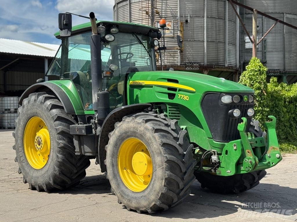 John Deere 7730 AQ الجرارات