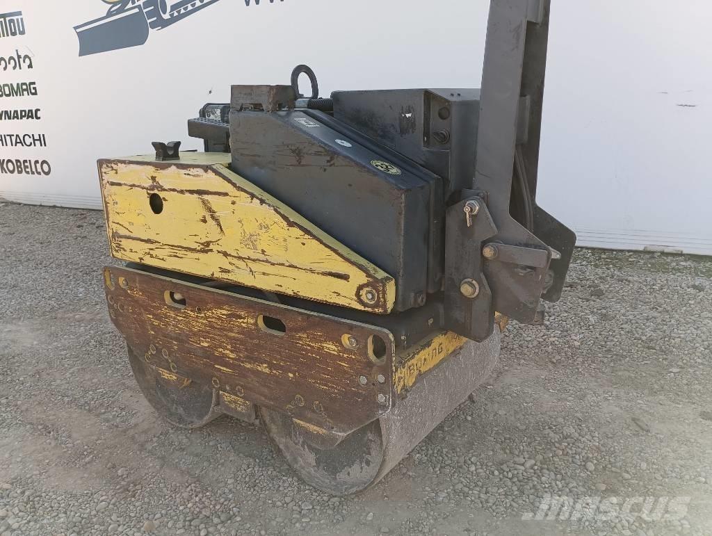 Bomag BW 65 H مداحل ثنائية الاسطوانة