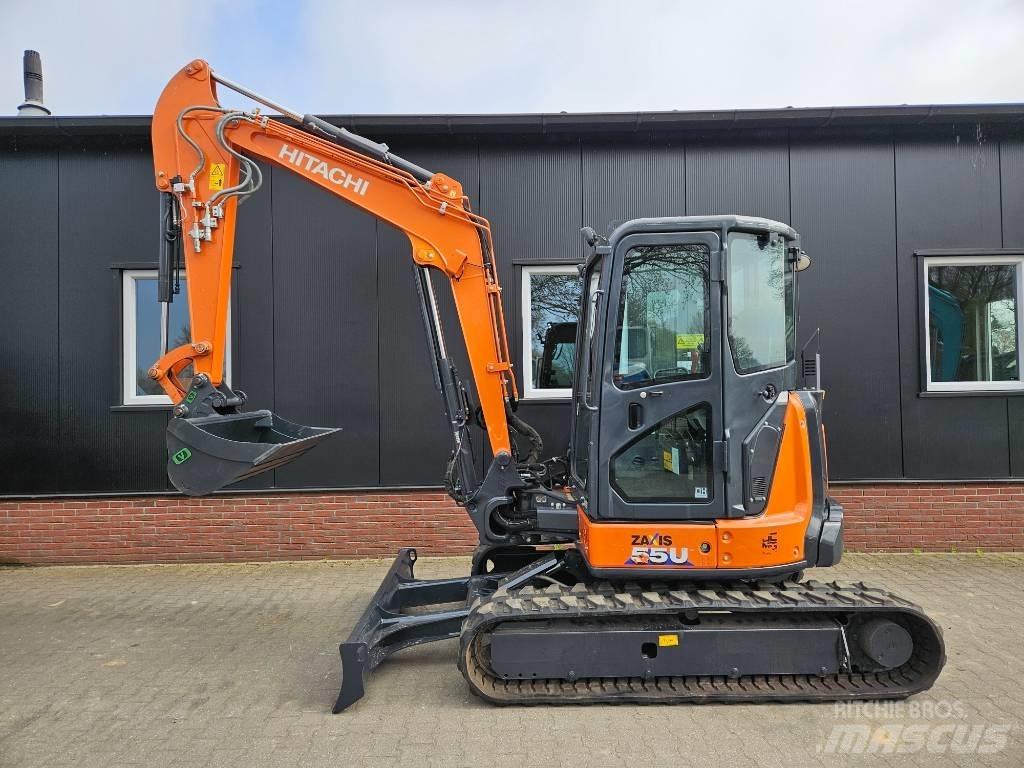 Hitachi ZX 55 U-5 حفارات صغيرة أقل من 7 طن (حفارات صغيرة)