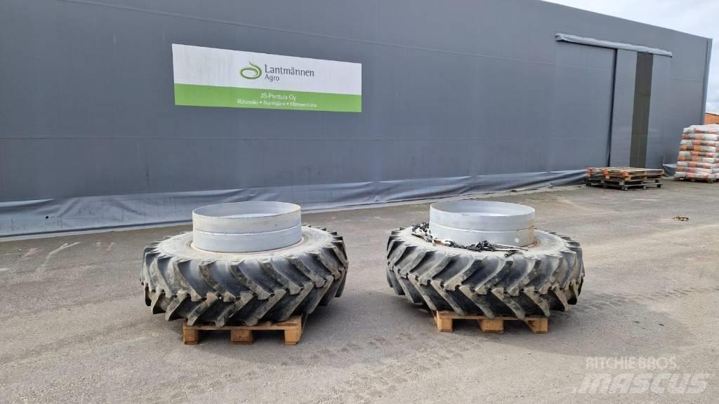  Paripyörät 18,4 r34 الإطارات والعجلات والحافات