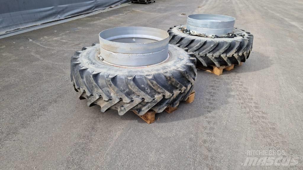  Paripyörät 18,4 r34 الإطارات والعجلات والحافات