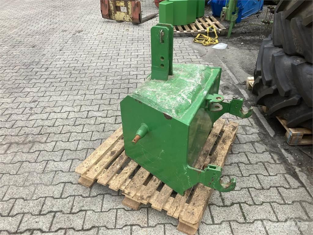 Sauter 650 kg ملحقات أخرى للجرارات